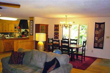 Home Interior - great room dining area